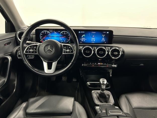 MERCEDES-BENZ A 180 Progressive Attache remorque  