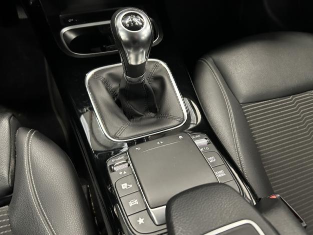 MERCEDES-BENZ A 180 Progressive Attache remorque  