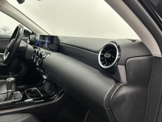 MERCEDES-BENZ A 180 Progressive Attache remorque  