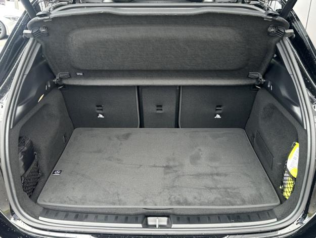 MERCEDES-BENZ EQA 250+ AMG Line  EQA 250+ AMG Line