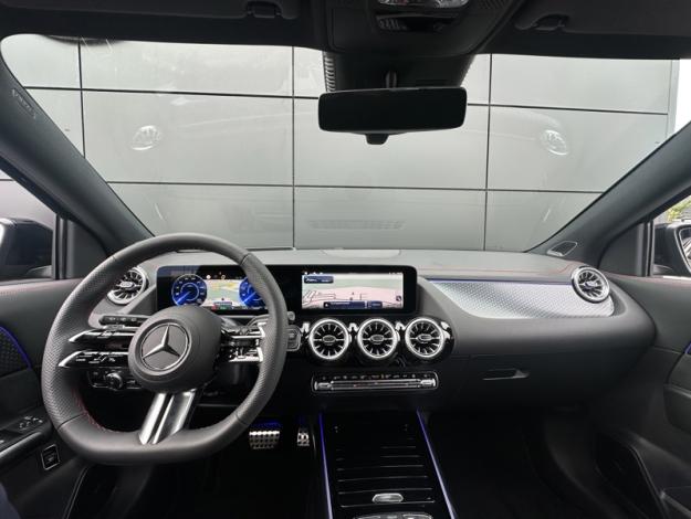 MERCEDES-BENZ EQA 250+ AMG Line  EQA 250+ AMG Line