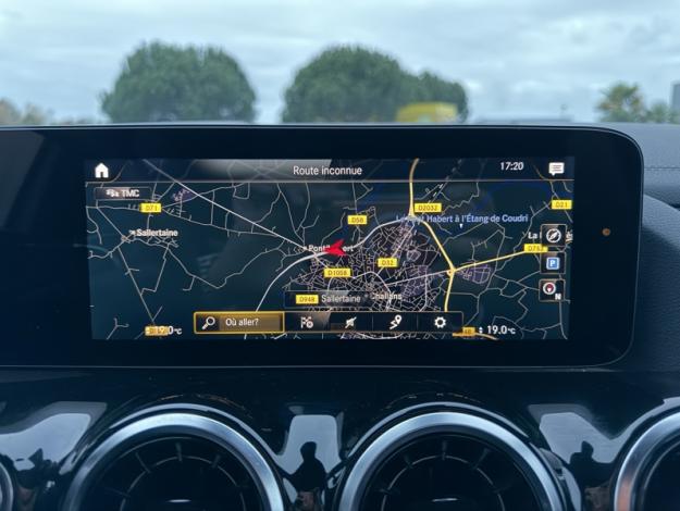 MERCEDES-BENZ GLA 200 d AMG Line  