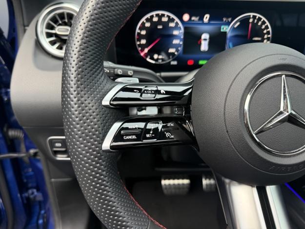 MERCEDES-BENZ GLA 250 e Hybrid EQ AMG Line  