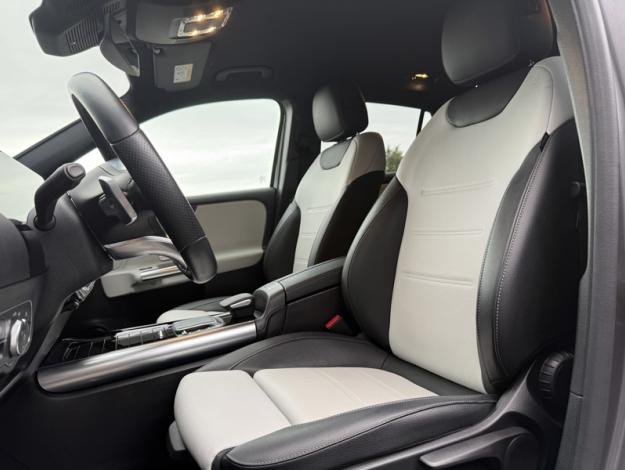 MERCEDES-BENZ GLA 250 e AMG Line  