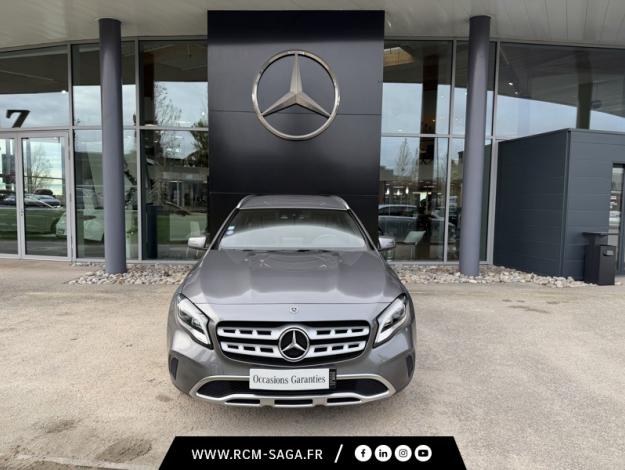 MERCEDES-BENZ GLA 180 Sensation  