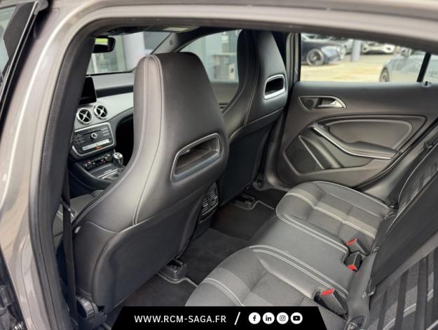 MERCEDES-BENZ GLA 180 Sensation  