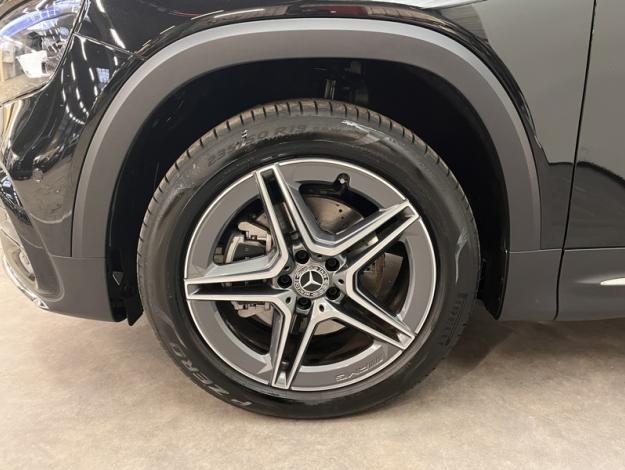 MERCEDES-BENZ GLB 200 d AMG Line  