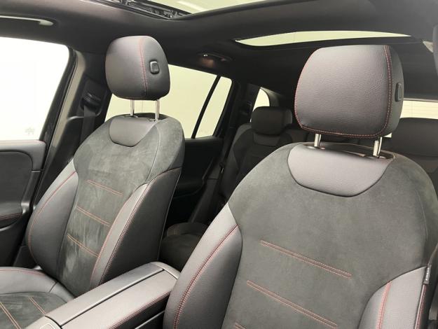 MERCEDES-BENZ GLB 200 d AMG Line  