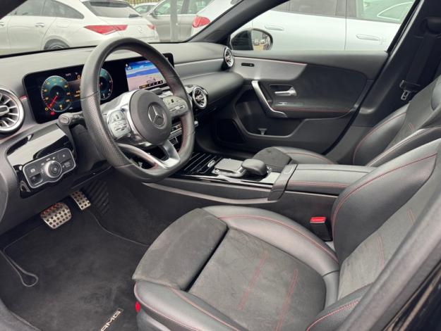 MERCEDES-BENZ A 180  d AMG Line - Toit ouvrant   