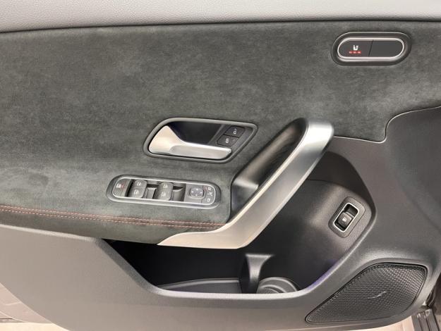 MERCEDES-BENZ Classe A 250 e AMG Line  