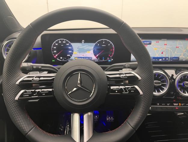 MERCEDES-BENZ Classe A 200 d AMG Line  