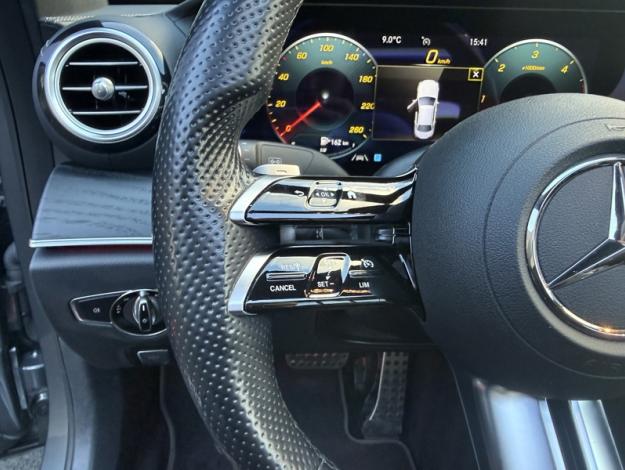 MERCEDES-BENZ Classe E Berline Classe E 220 d AMG Line Berline  