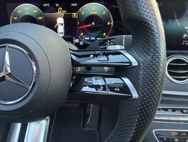 MERCEDES-BENZ Classe E Berline Classe E 220 d AMG Line Berline  