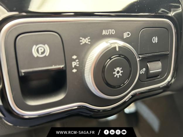 MERCEDES-BENZ Classe A 200 d AMG Line  