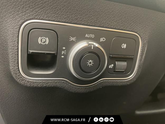 MERCEDES-BENZ GLB 200 d AMG Line  