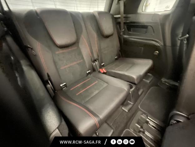 MERCEDES-BENZ GLB 200 d AMG Line  