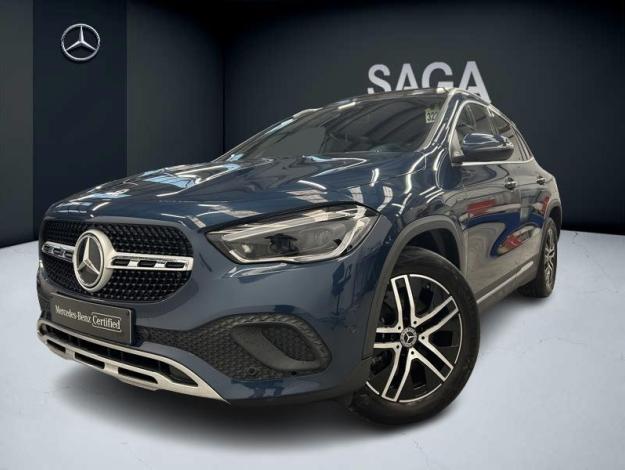 MERCEDES-BENZ GLA 250 e Luxury Line Toit Pano Attelage  