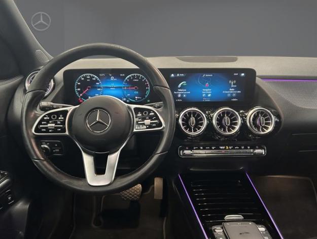 MERCEDES-BENZ GLA 250 e Luxury Line Toit Pano Attelage  