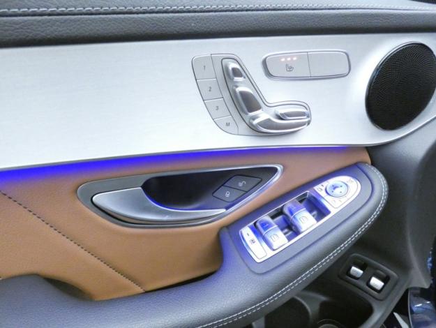 MERCEDES-BENZ GLC Coupé GLC 300e 4MATIC Coupé AMG Line  