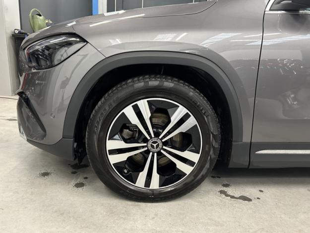 MERCEDES-BENZ GLA 180 d Luxury Line Facelift  