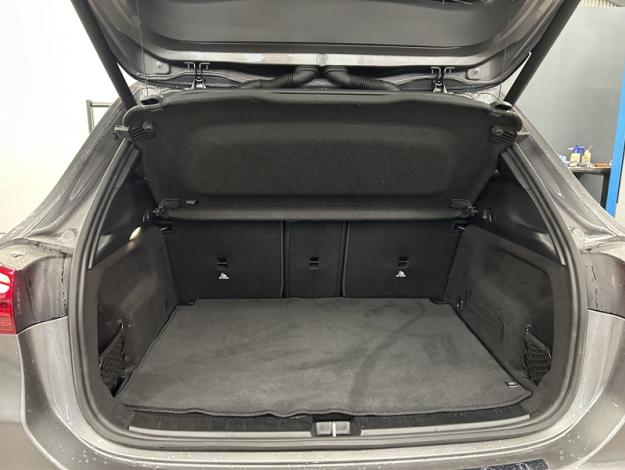 MERCEDES-BENZ GLA 180 d Luxury Line Facelift  