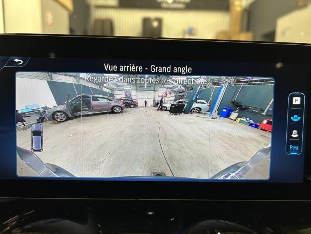 MERCEDES-BENZ GLA 180 d Luxury Line Facelift  