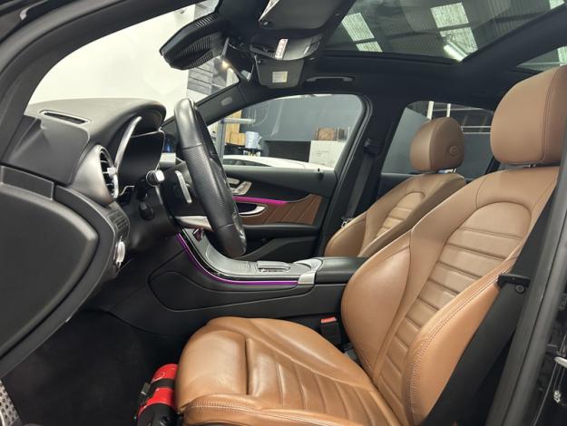MERCEDES-BENZ GLC 200 d AMG Pack Night Pano Attelage  