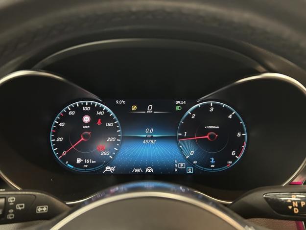 MERCEDES-BENZ GLC 200 d AMG Pack Night Pano Attelage  