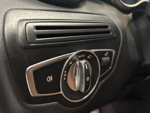 MERCEDES-BENZ GLC 200 d AMG Pack Night Pano Attelage  