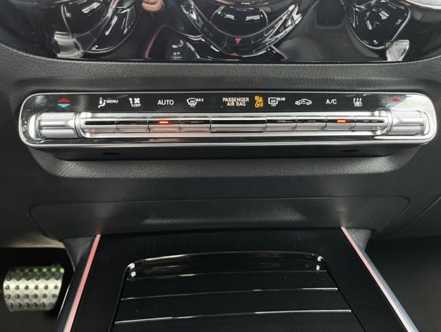 MERCEDES-BENZ EQA 250 AMG Line  