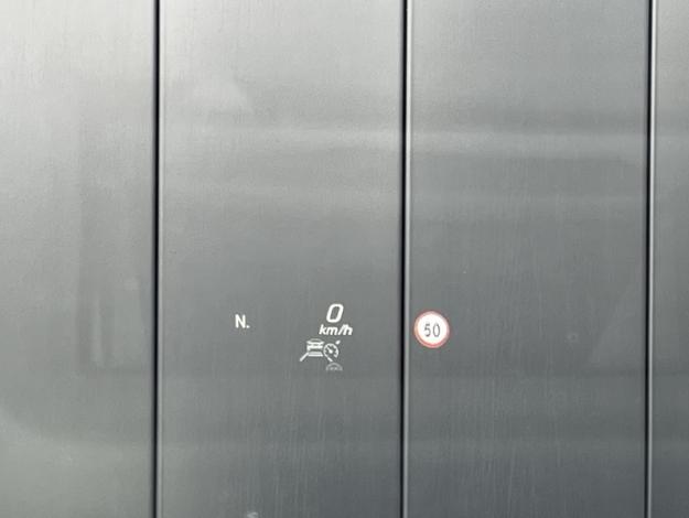 MERCEDES-BENZ EQA 250 AMG Line  