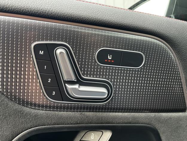 MERCEDES-BENZ EQA 250 AMG Line  