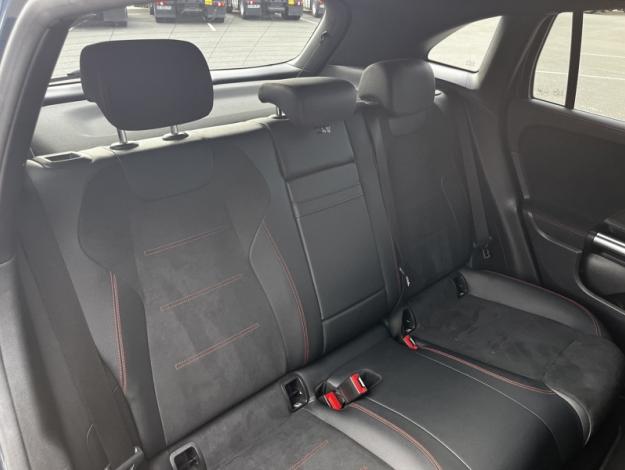 MERCEDES-BENZ EQA 250 AMG Line  