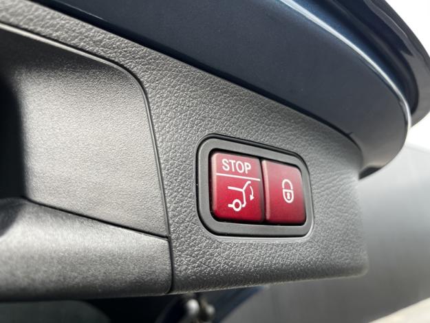 MERCEDES-BENZ EQA 250 AMG Line  