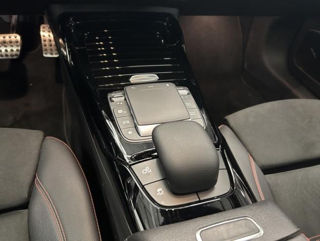 MERCEDES-BENZ A-Klasse Mercedes-AMG A 35 4MATIC