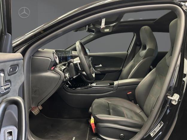 MERCEDES-BENZ A 250 e Pack AMG Toit Pano Premium PLUS  