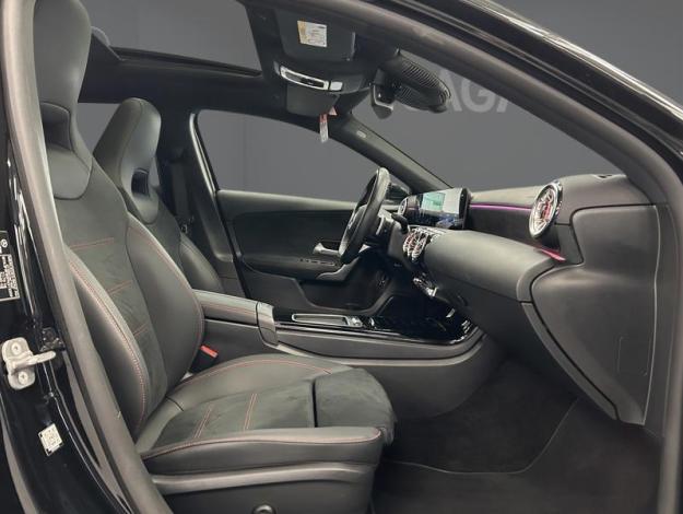 MERCEDES-BENZ A 250 e Pack AMG Toit Pano Premium PLUS  