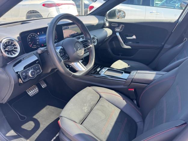 MERCEDES-BENZ A 250 e Berline AMG Line  
