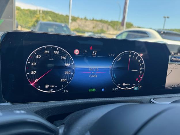 MERCEDES-BENZ A 250 e Berline AMG Line  