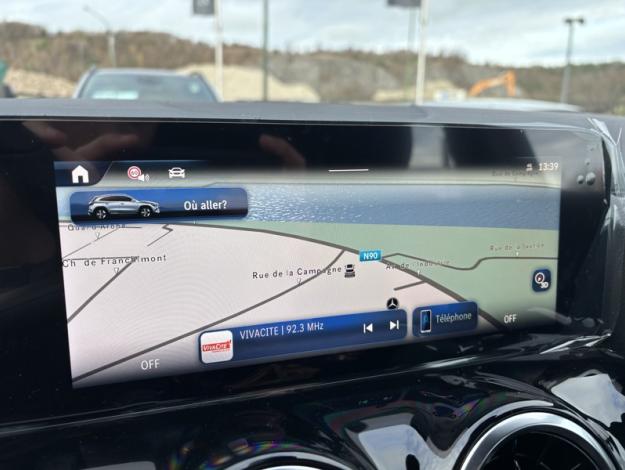 MERCEDES-BENZ GLA 180 Cyber Edition Saga Huy  