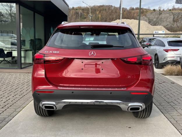 MERCEDES-BENZ GLA 180 Cyber Edition Saga Huy  