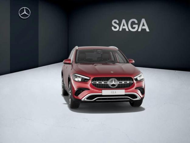 MERCEDES-BENZ GLA 180 GLA 180 Cyber Edition   Cyber Edition