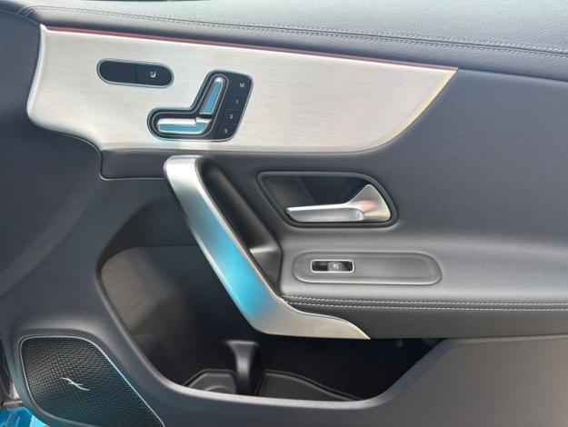 MERCEDES-BENZ CLA-Klasse CLA 220 4MATIC Coupé AMG Line