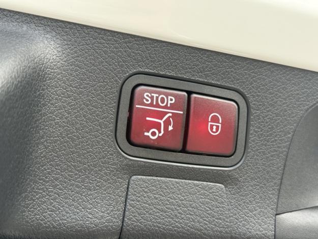 MERCEDES-BENZ CLA 200 SB AMG Facelift Toit Pano  