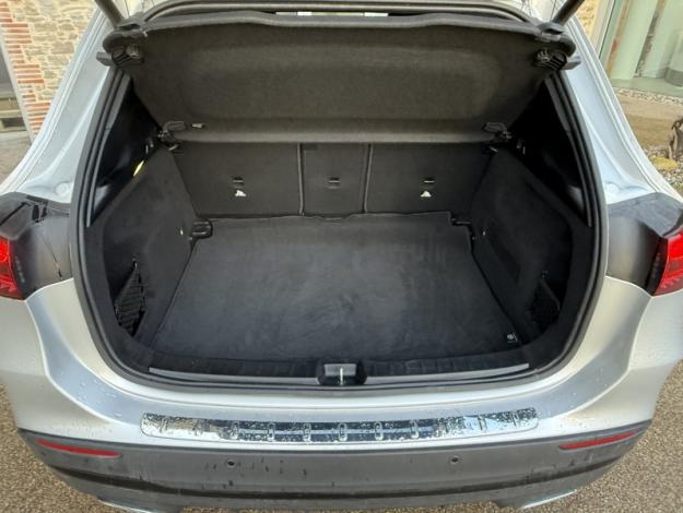 MERCEDES-BENZ GLA 200 d AMG Line  