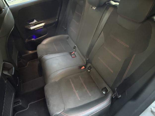 MERCEDES-BENZ GLA 200 d AMG Line  