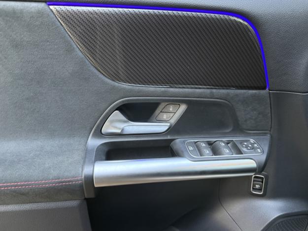 MERCEDES-BENZ GLA 200 d AMG Line  