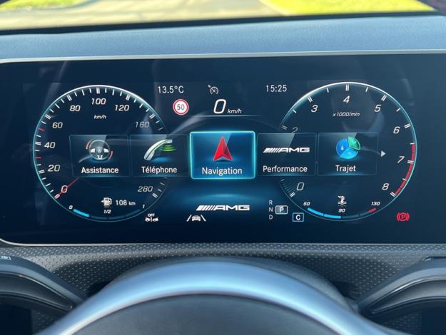 MERCEDES-BENZ Classe A AMG A 35 4MATIC Compacte AMG Line 