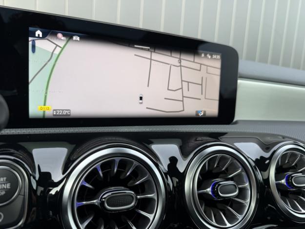 MERCEDES-BENZ Classe A 180 AMG Exclusive Design  Classe A 180 d AMG Exclusive Design