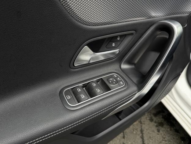 MERCEDES-BENZ Classe A 180 d Progressive Line  